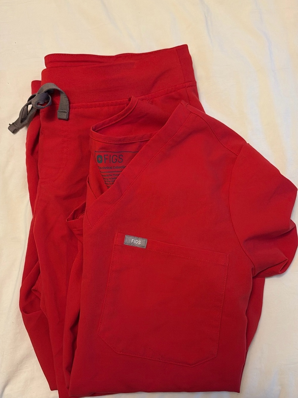FIGS Women's Scrub Set in Red